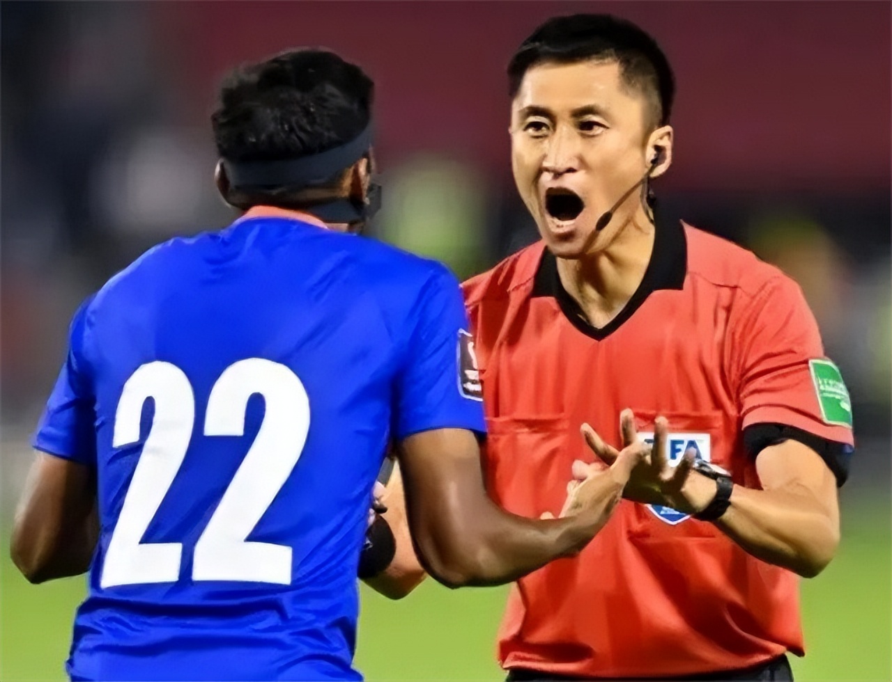 馬寧裁判職業(yè)生涯回顧_世界杯歷史十大黑哨_中國裁判馬寧卡塔爾世界杯