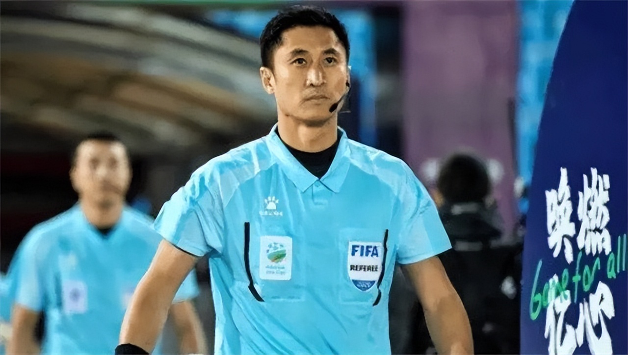 馬寧裁判職業(yè)生涯回顧_世界杯歷史十大黑哨_中國裁判馬寧卡塔爾世界杯