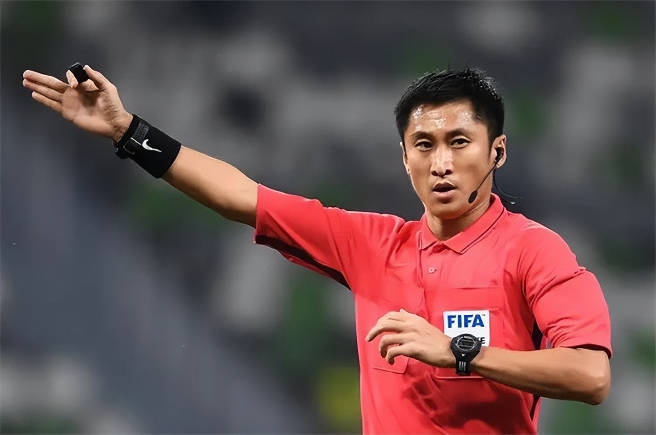 世界杯歷史十大黑哨_馬寧裁判職業(yè)生涯回顧_中國裁判馬寧卡塔爾世界杯