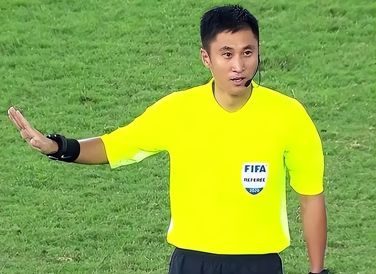 中國裁判馬寧卡塔爾世界杯_馬寧裁判職業(yè)生涯回顧_世界杯歷史十大黑哨