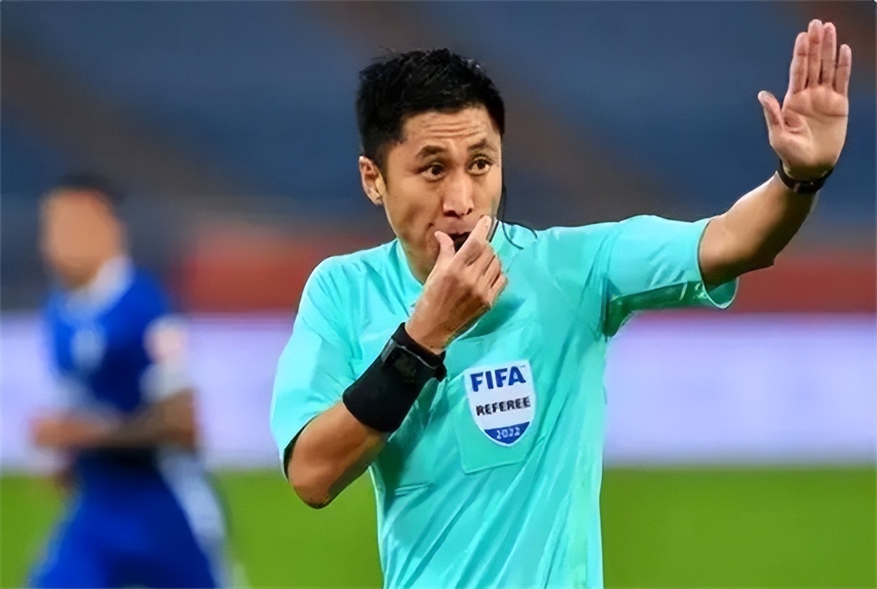世界杯歷史十大黑哨_中國裁判馬寧卡塔爾世界杯_馬寧裁判職業(yè)生涯回顧